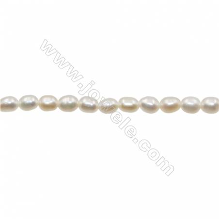 Perlas de agua dulce cultivada natural Blanco/Rosa Tamaño3~4mm Agujero0.4mm Longitud 39-40cm/tira