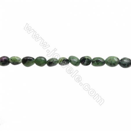 Perles Rubis-Zoisite en forme irrégulière sur fil Taille 6~7mm x7~12mm trou 1mm x1fil 15~16"