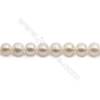 Perles de culture naturelles  perles d'eau douce ovale  blanche sur fil  8~9mm  trou 0.8mm x1 fil 15~16"