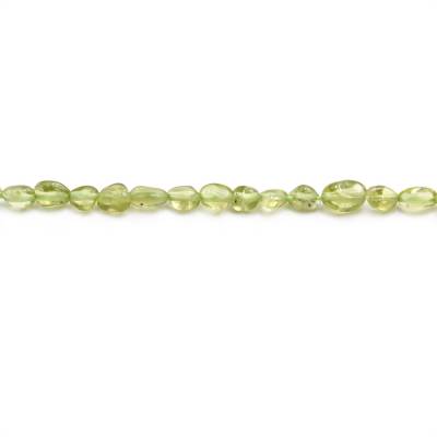 Fili di perle di peridoto naturale, frammenti, dimensioni 3,5~5x4~8 mm, foro 0,6 mm, 15~16" x 1 filo