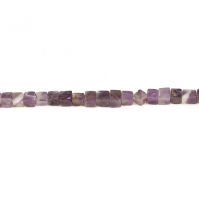 紫晶串珠 正方體 尺寸4毫米 孔徑0.8毫米 長度39-40厘米/條