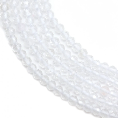 Miçangas redondas lapidadas em quartzo branco. Diâmetro: 2mm. Orificio: 0.4mm. 200pçs/fio. 15~16"