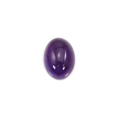 Cabochão oval de quartzo púrpura. Tamanho: 8x10mm. 10pçs/pack