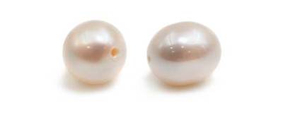 Wholesale high quality and low price Pearl half-drilled beads